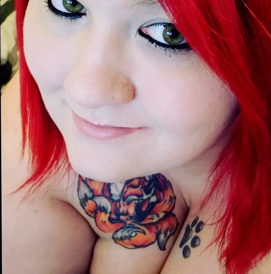 Larissa, 32