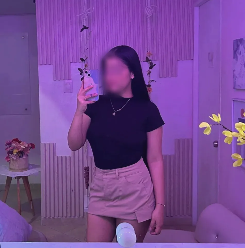 Maja, 23