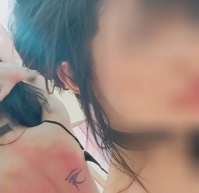 Paula, 25